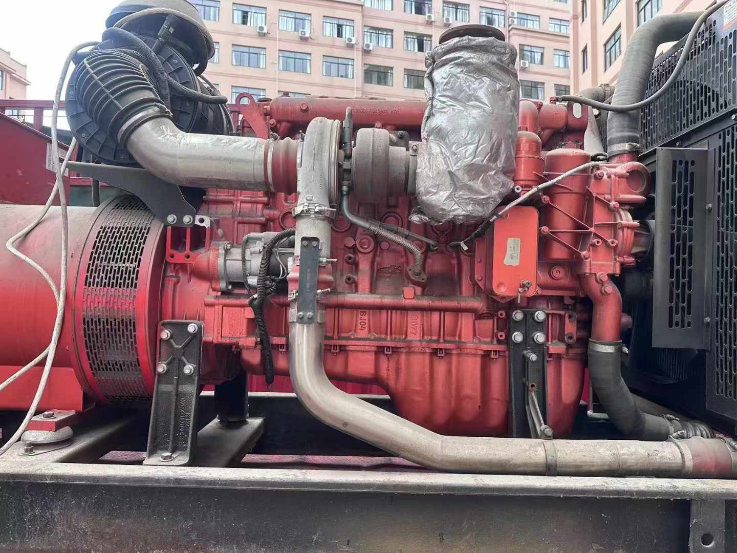 吉木乃如何选择适合 600kW 柴油发电机组的过载保护器？